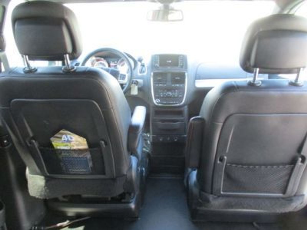 Red Dodge Grand Caravan image number 8