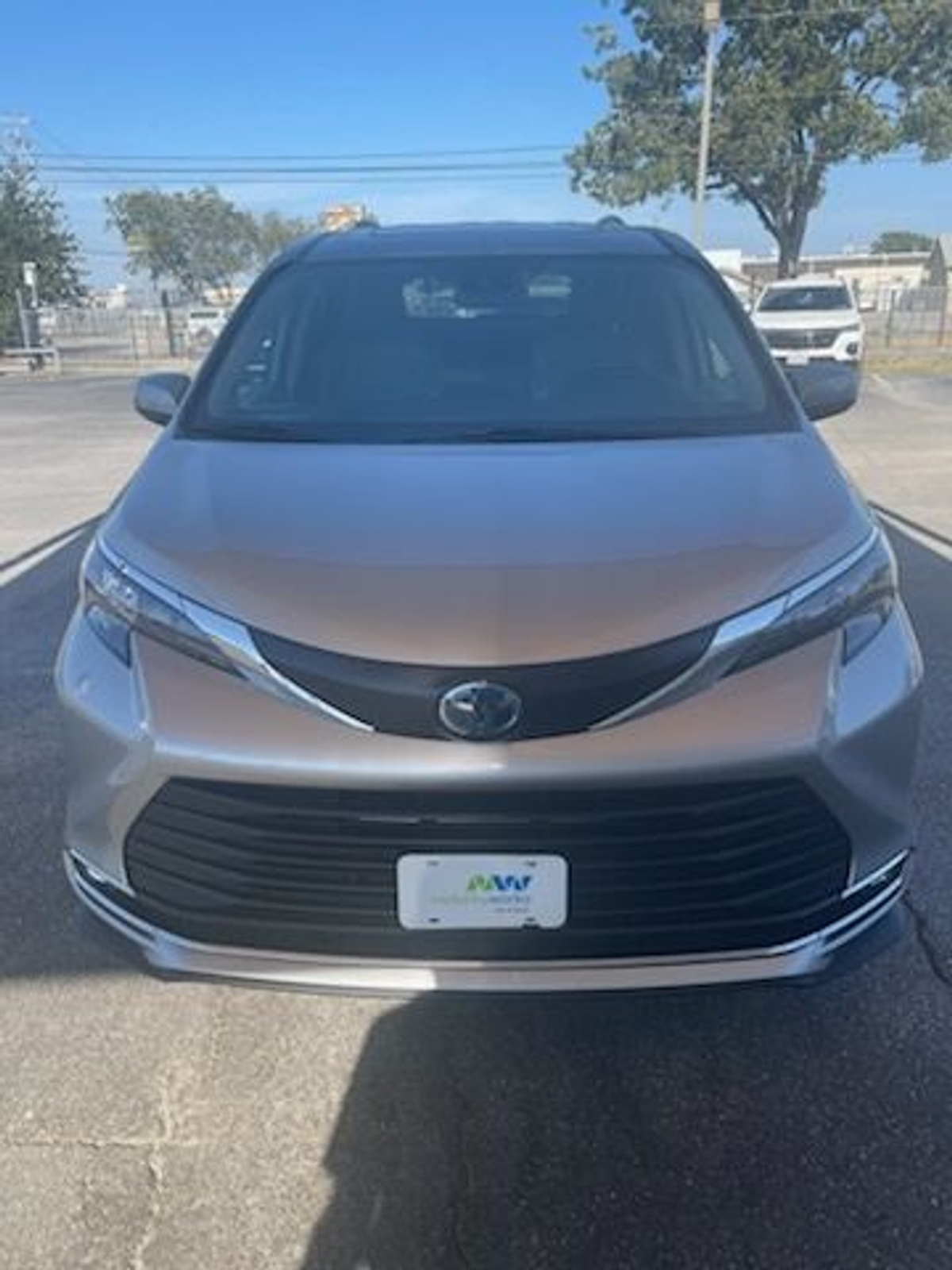 2024 TOYOTA SIENNA - Image 1