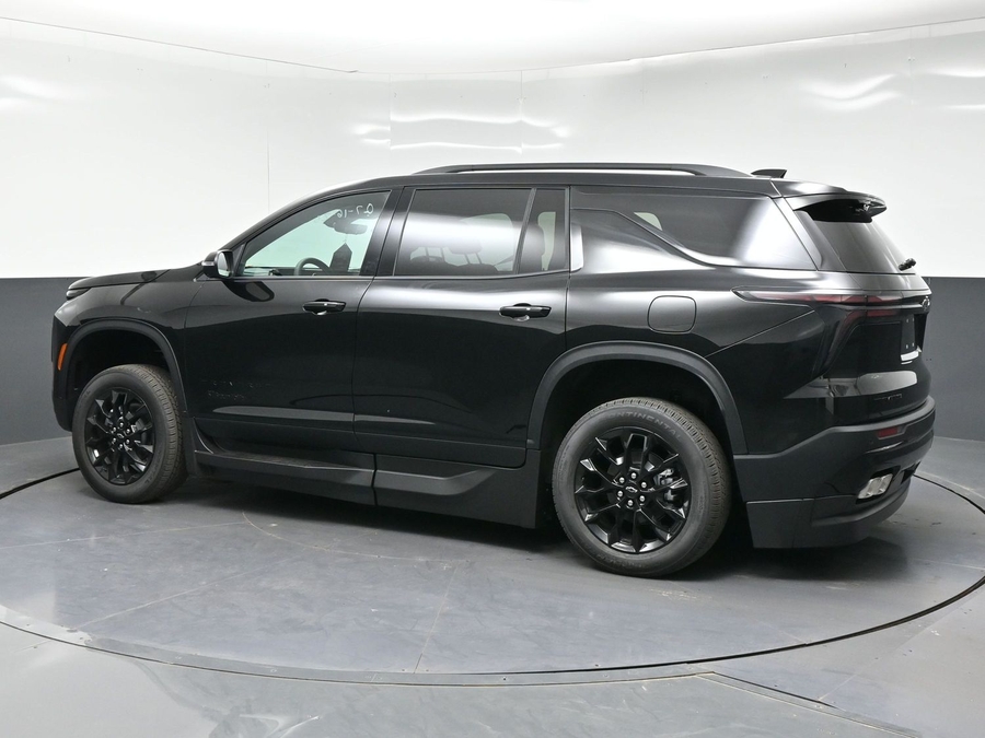 New 2026 Chevrolet Traverse 1LT Midnight - BraunAbility Side Entry In Floor Automatic Ramp