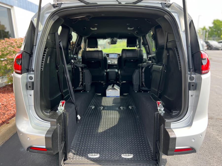 Used 2026 Chrysler Pacifica Select - ATS Commercial Rear Entry Fold Out Manual Ramp