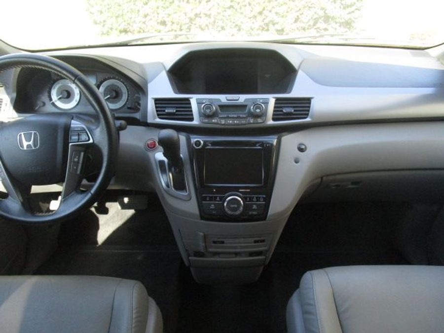 Used 2016 Honda Odyssey Touring - VMI Side Entry Entry In Floor Automatic Ramp