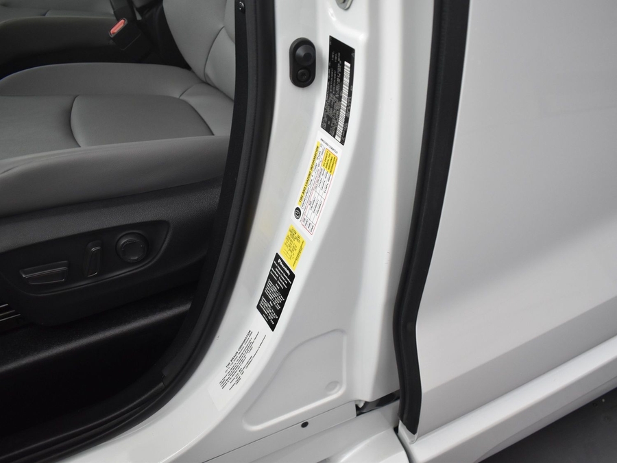 New 2025 Toyota Sienna Hybrid XLE Plus - BraunAbility Side Entry Entry In Floor Automatic Ramp