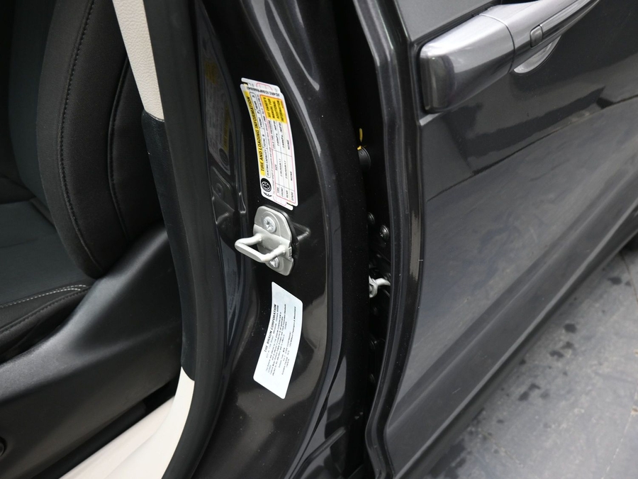 Used 2023 Chrysler Voyager LX - BraunAbility Side Entry Entry Fold Out Manual Ramp