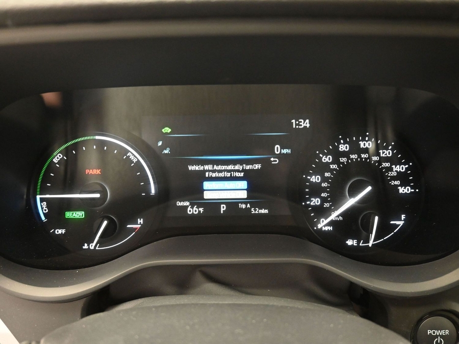 Grey Toyota Sienna image number 16