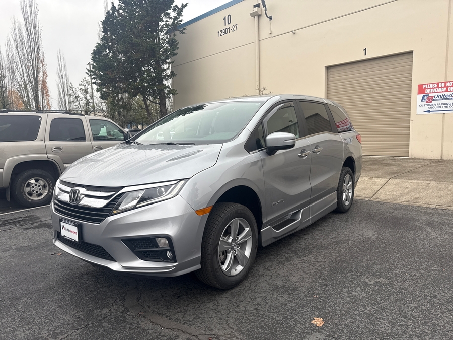 Used 2019 Honda Odyssey EX-L - BraunAbility Side Entry Entry In Floor Automatic Ramp