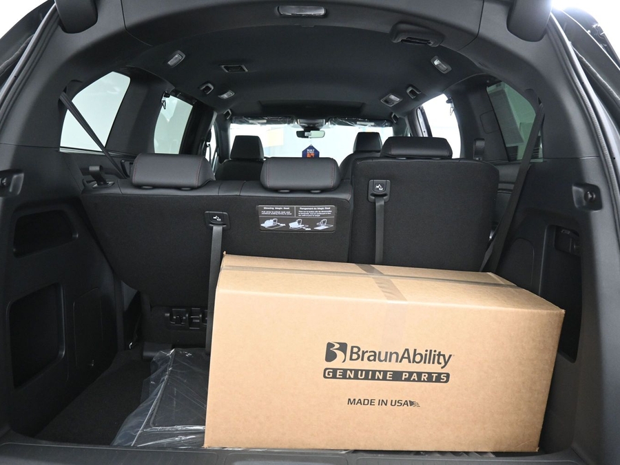 New 2026 Honda Odyssey Sport - BraunAbility Side Entry Entry In Floor Automatic Ramp