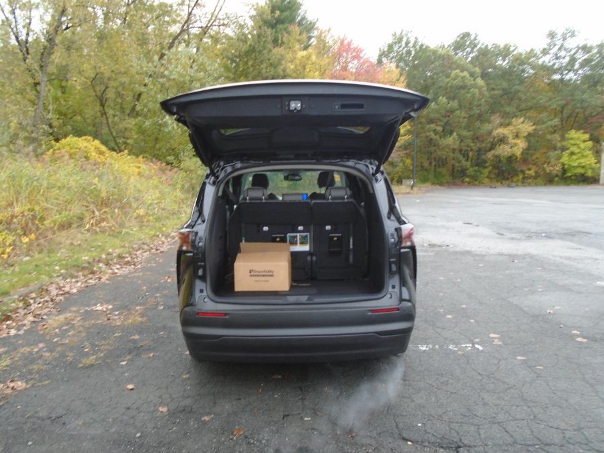 2025 TOYOTA SIENNA - Image 2