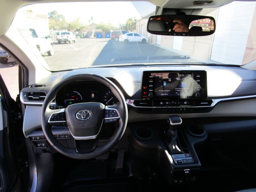 Used 2024 Toyota Sienna Hybrid XLE Base - BraunAbility Side Entry Entry In Floor Automatic Ramp