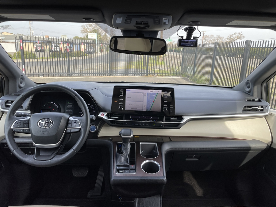 Used 2022 Toyota Sienna Hybrid XLE - AMS Side Entry Entry In Floor Automatic Ramp