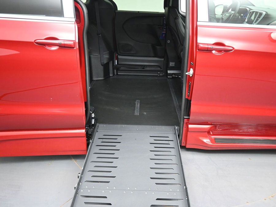 Red Chrysler Pacifica image number 10