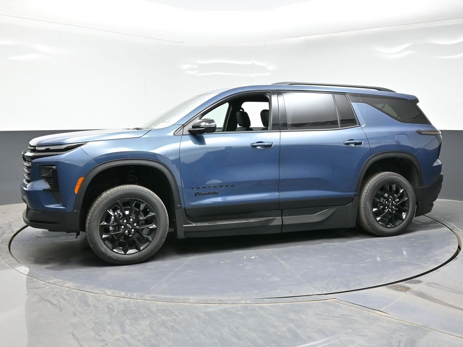 New 2026 Chevrolet Traverse 1LT Midnight - BraunAbility Side Entry Entry In Floor Automatic Ramp