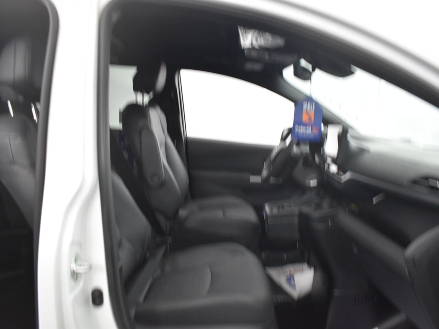 New 2025 Toyota Sienna Hybrid Platinum - BraunAbility Side Entry Entry In Floor Automatic Ramp