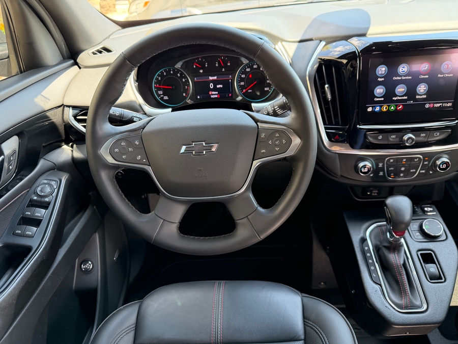 Used 2023 Chevrolet Traverse 2LT - BraunAbility Side Entry In Floor Automatic Ramp