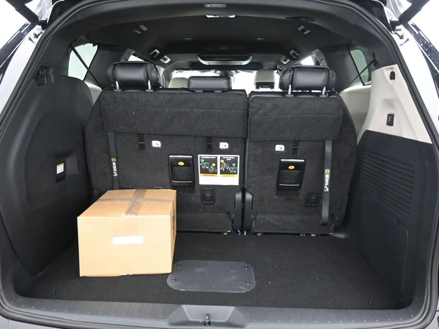 New 2026 Toyota Sienna Hybrid Limited - BraunAbility Side Entry Fold Out Automatic Ramp