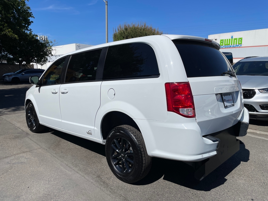 Used 2019 Dodge Grand Caravan SXT - VMI Side Entry Fold Out Manual Ramp
