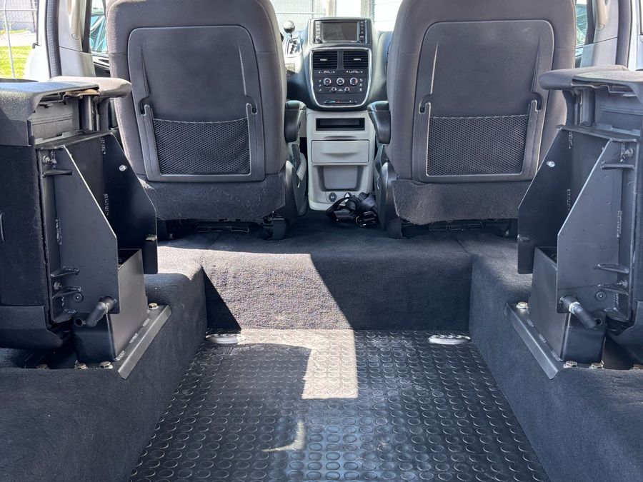 Used 2019 Dodge Grand Caravan SE - International Mobility Commercial Rear Entry Entry Fold Out Manual Ramp