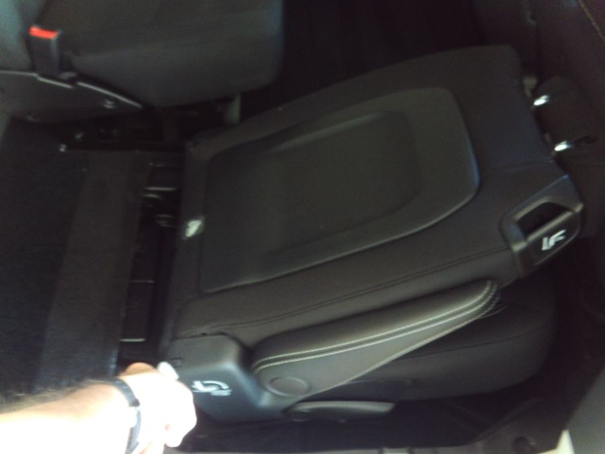 2024 CHRYSLER VOYAGER - Image 16