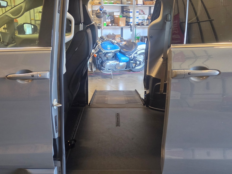 Used 2023 Chrysler Pacifica Touring L - BraunAbility Side Entry Fold Out Automatic Ramp
