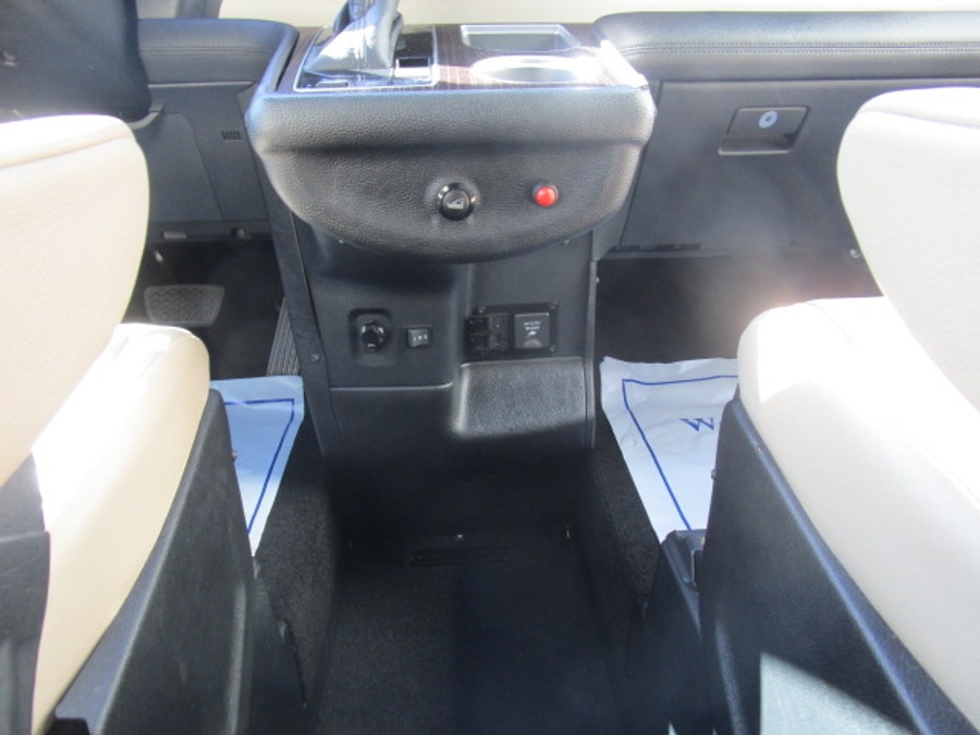 Used 2022 Toyota Sienna Hybrid XLE - VMI Side Entry Entry In Floor Automatic Ramp