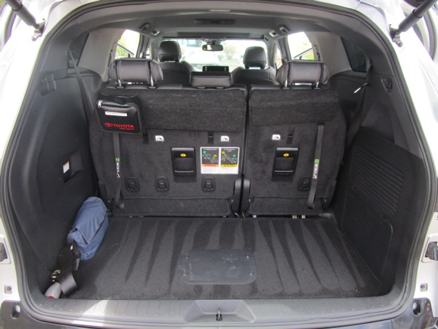Used 2023 Toyota Sienna Hybrid XSE Sport - BraunAbility Side Entry Entry Fold Out Automatic Ramp