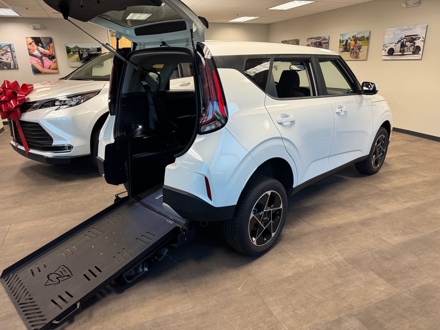 Used 2024 Kia Soul EX - Freedom Rear Entry Fold Out Automatic Ramp