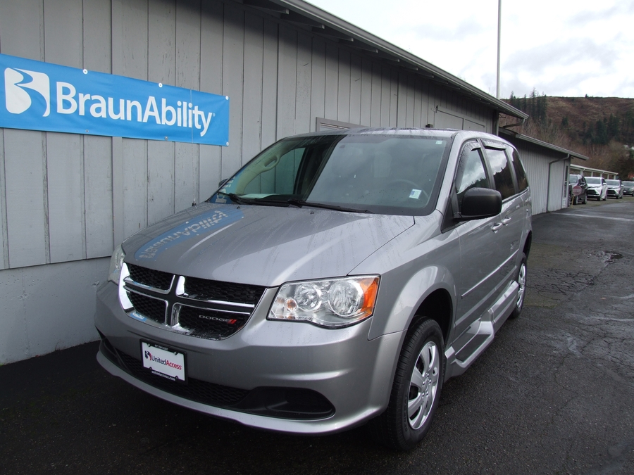 Used 2015 Dodge Grand Caravan SE - VMI Side Entry Entry In Floor Automatic Ramp