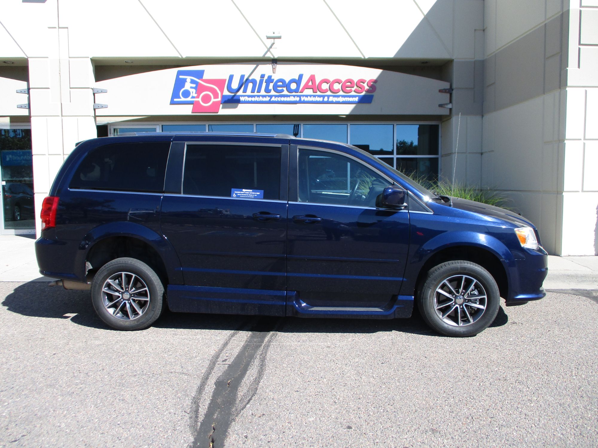 Used 2017 Dodge Grand Caravan SXT - VMI Side Entry Entry In Floor Automatic Ramp