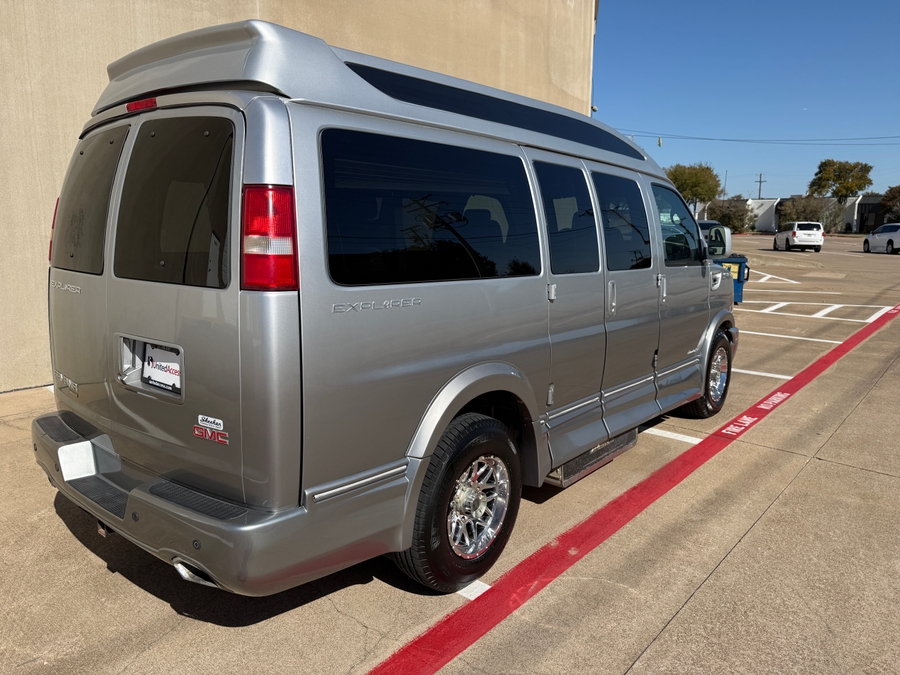 Used 2015 GMC Savana Explorer - Side Entry Entry Lift Automatic Ramp