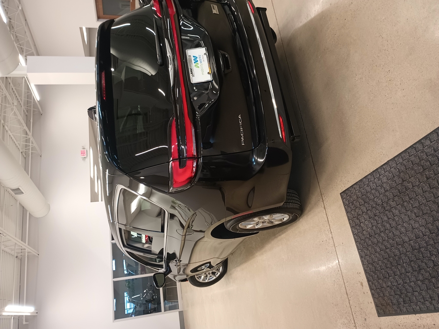 Black Chrysler Pacifica image number 6