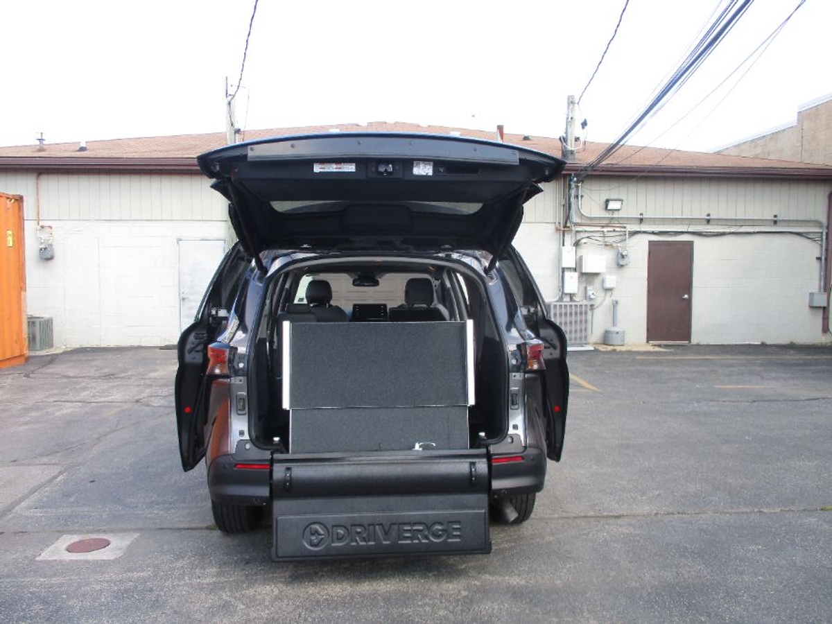 2024 TOYOTA SIENNA - Image 12