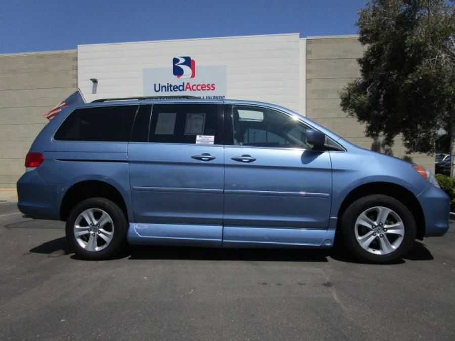 Used 2008 Honda Odyssey Touring - VMI Side Entry Entry In Floor Automatic Ramp