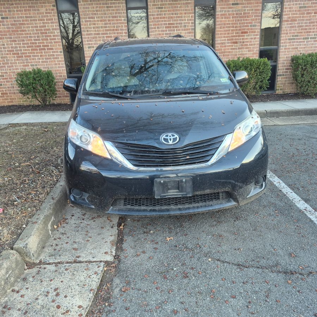 2015 TOYOTA SIENNA - Image 4