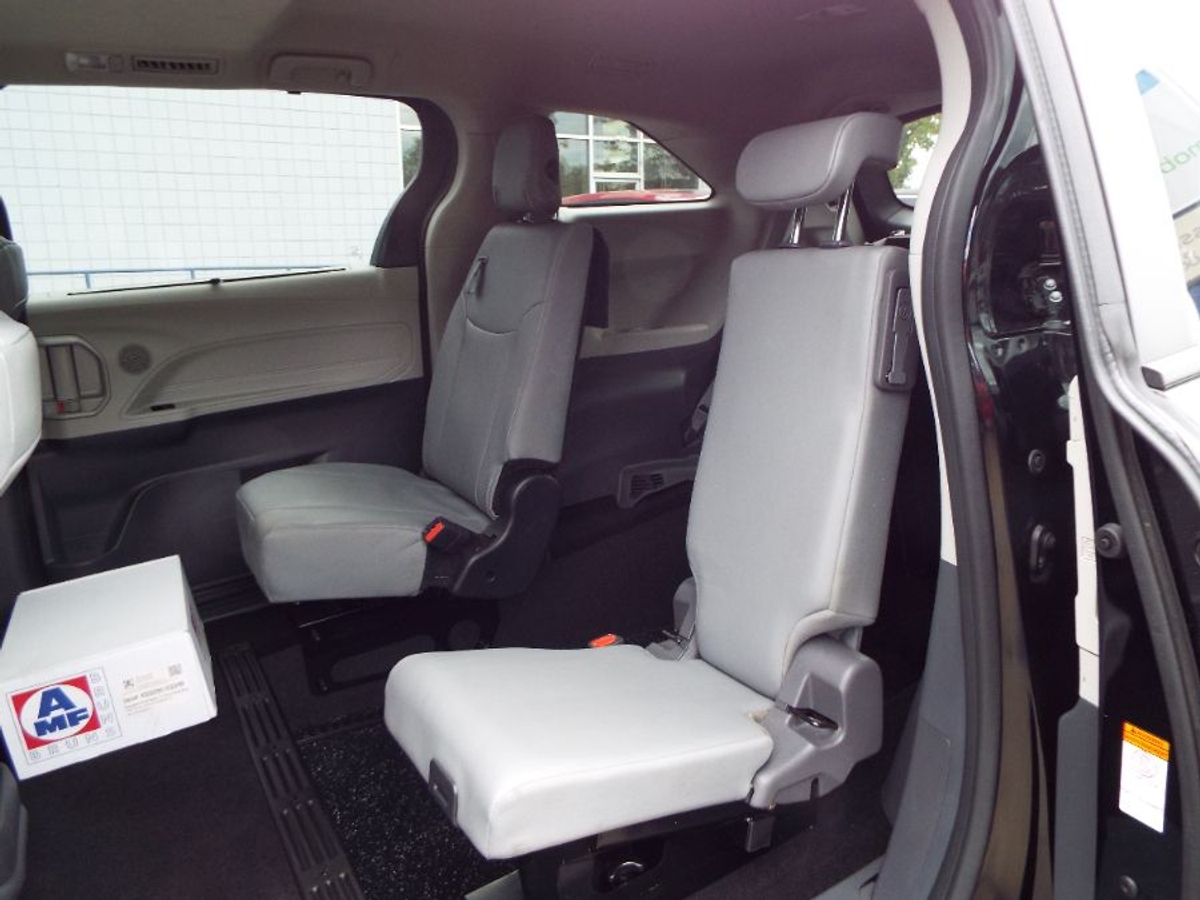 2024 TOYOTA SIENNA - Image 20