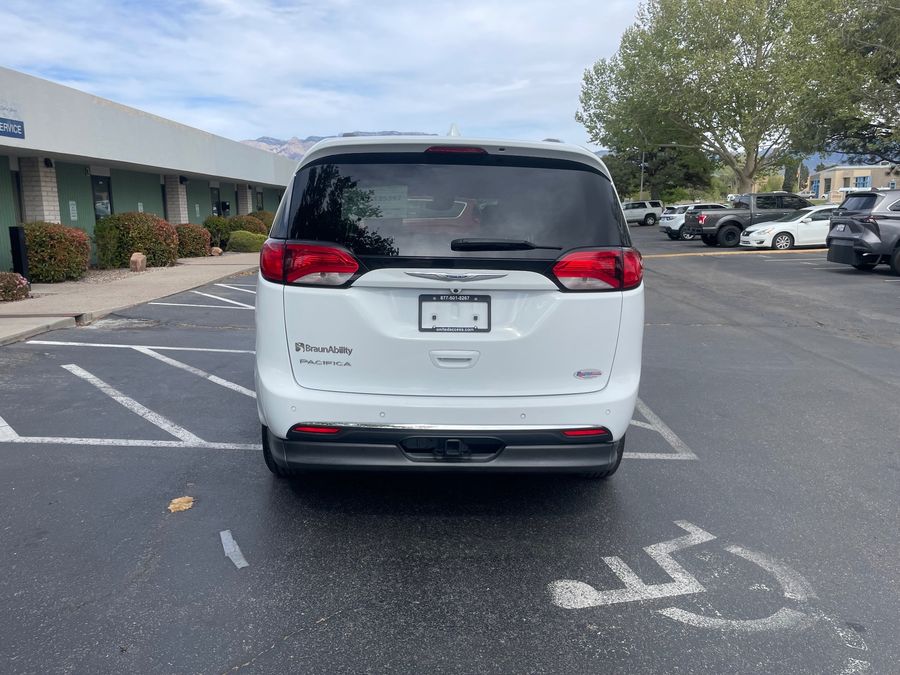 Used 2020 Chrysler Pacifica Touring L Plus - BraunAbility Side Entry Entry Fold Out Automatic Ramp