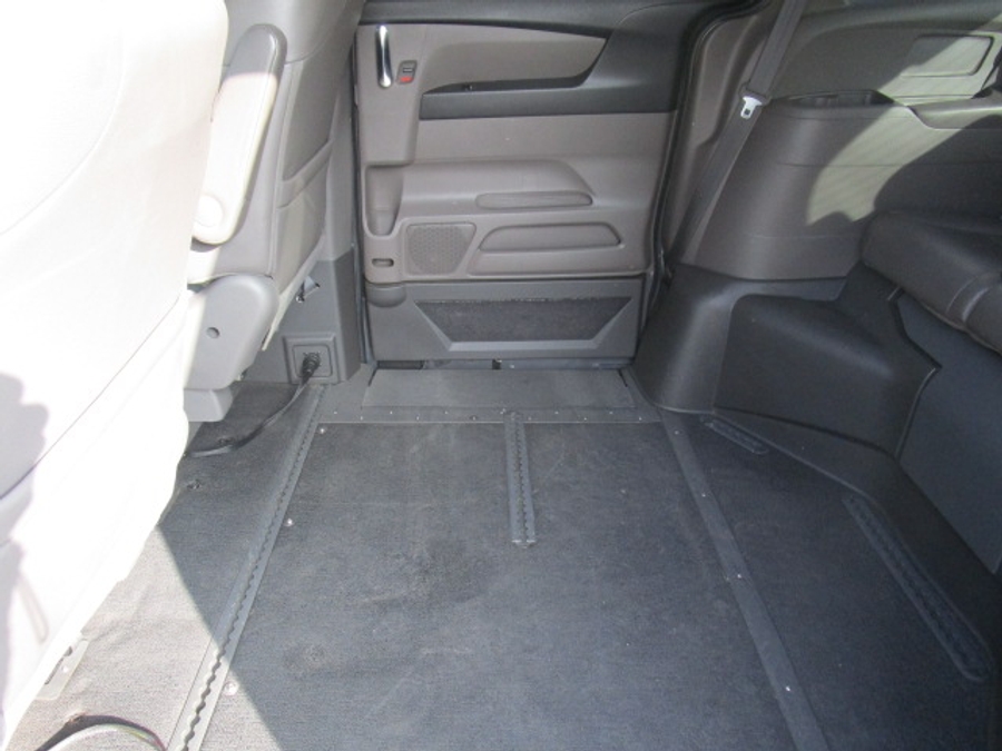 Used 2014 Honda Odyssey EX-L - VMI Side Entry Entry In Floor Automatic Ramp