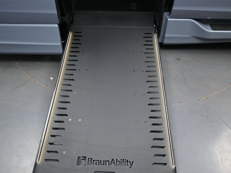 New 2026 Honda Odyssey Sport - BraunAbility Side Entry In Floor Automatic Ramp