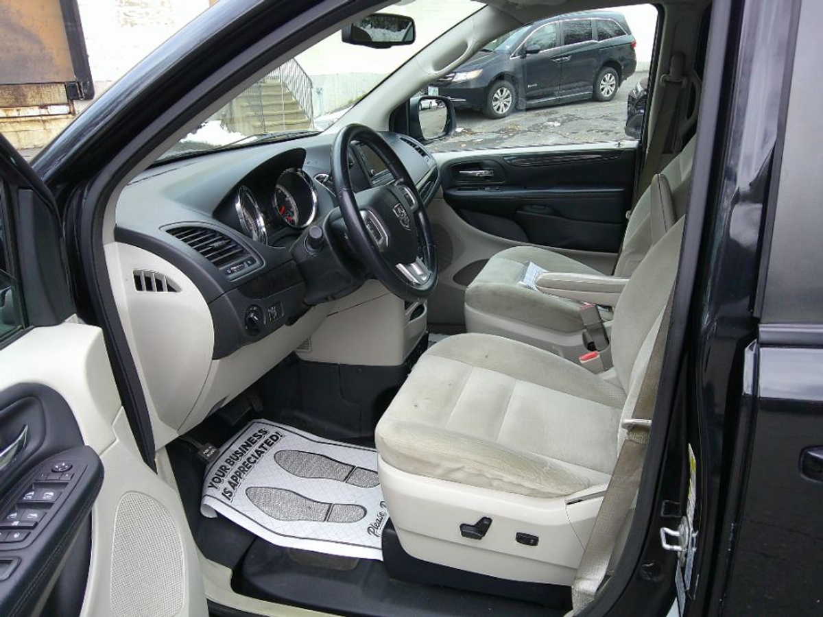 2016 DODGE GRAND CARAVAN - Image 19