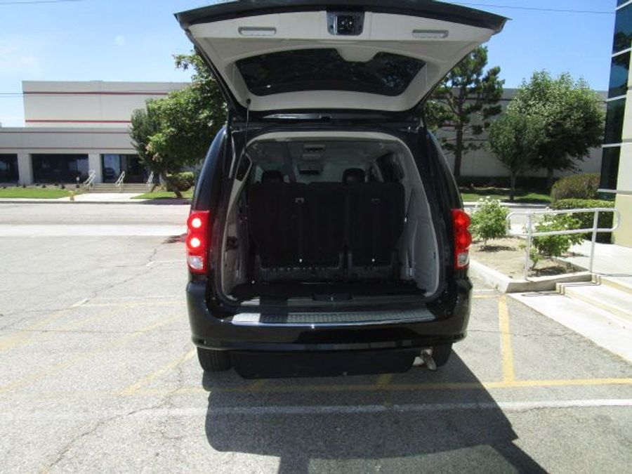Used 2015 Dodge Grand Caravan SXT - VMI Side Entry Entry In Floor Automatic Ramp