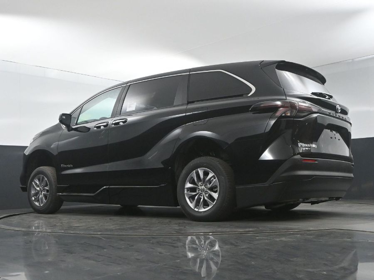 2025 TOYOTA SIENNA - Image 21