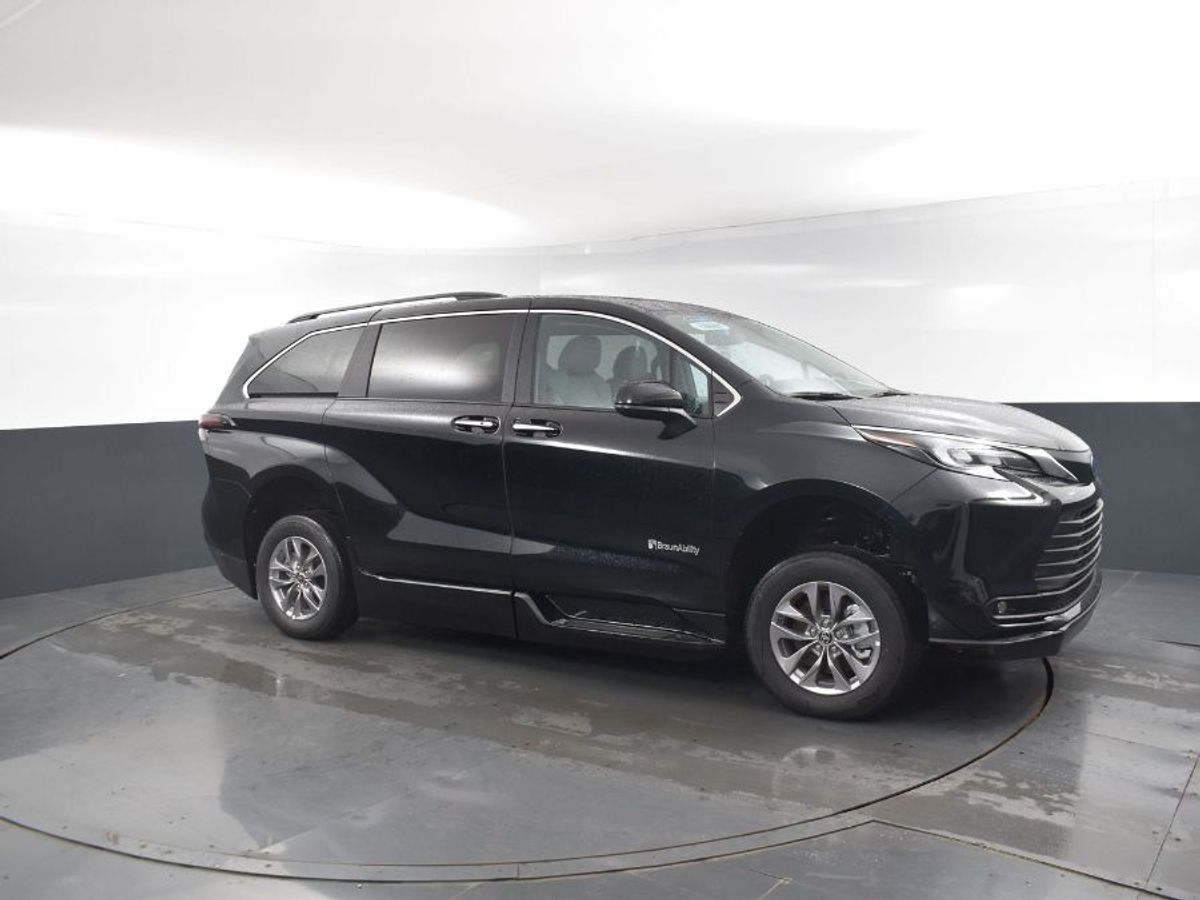 2025 TOYOTA SIENNA - Image 18