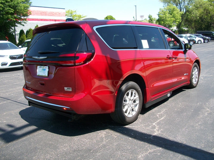 Red Chrysler Pacifica image number 4