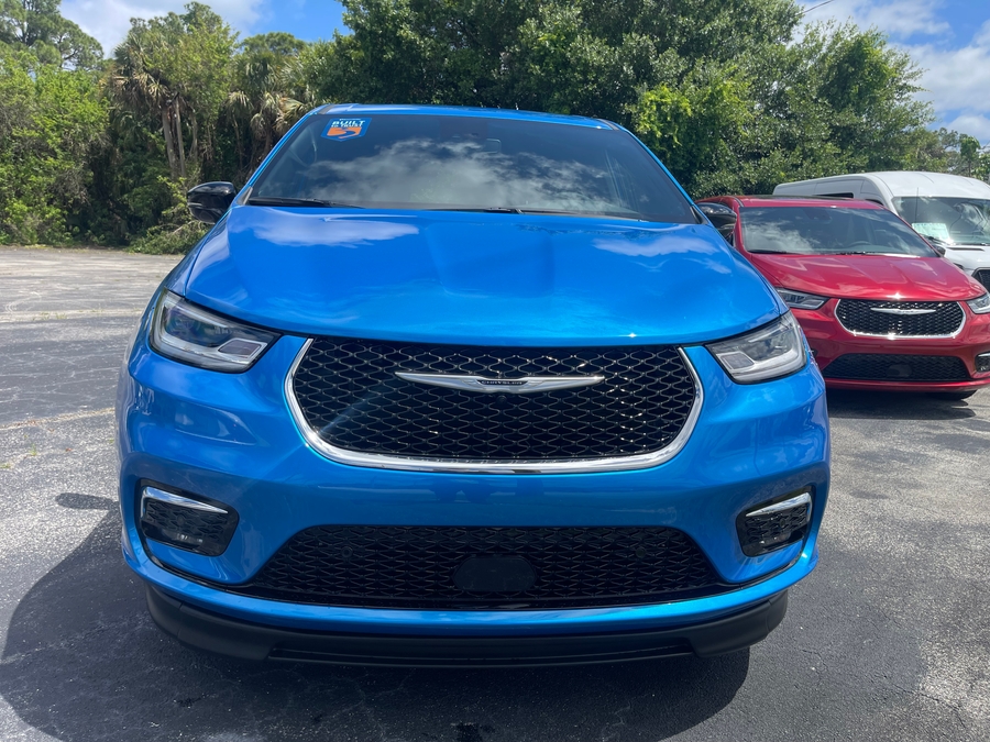 Blue Chrysler Pacifica with Side Entry Automatic In Floor ramp