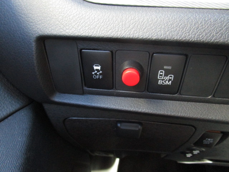 Used 2015 Toyota Sienna SE - VMI Side Entry Entry In Floor Automatic Ramp