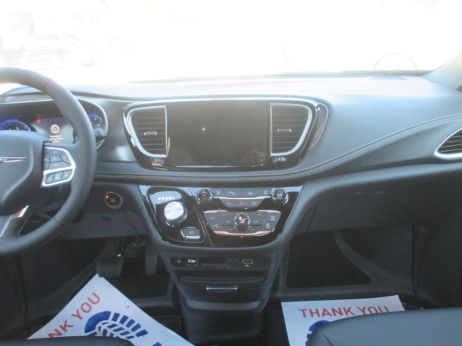 Blue Chrysler Pacifica image number 8