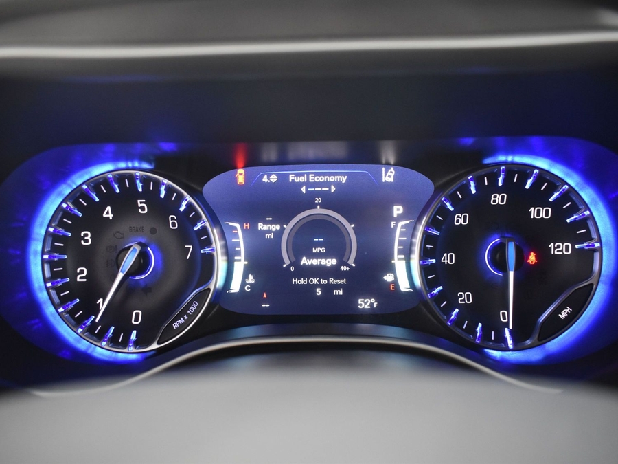 New 2025 Chrysler Pacifica Select Safety - BraunAbility Side Entry Entry In Floor Automatic Ramp