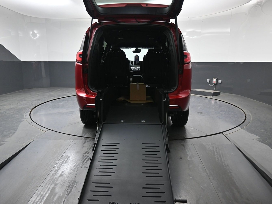 Red Chrysler Pacifica image number 7