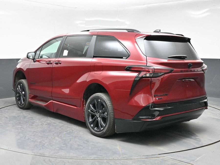 New 2026 Toyota Sienna Hybrid XSE Sport - BraunAbility Side Entry Entry Fold Out Automatic Ramp