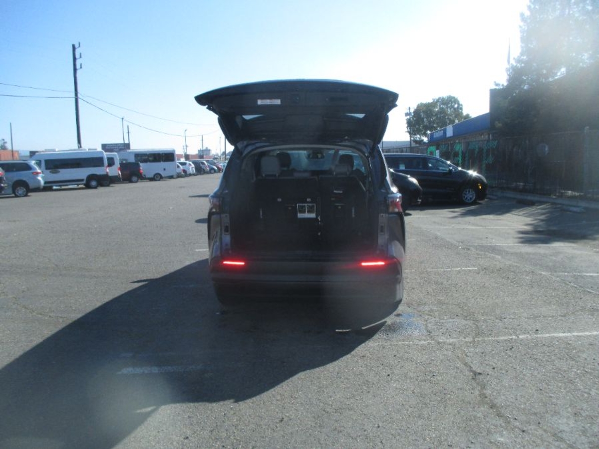 2024 TOYOTA SIENNA - Image 14