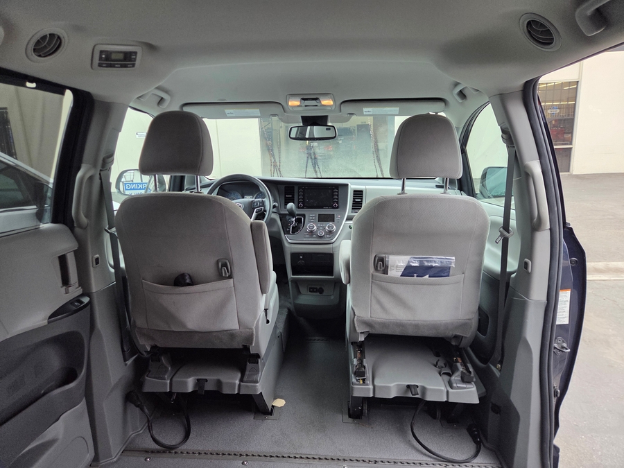 Used 2020 Toyota Sienna LE - VMI Side Entry In Floor Automatic Ramp