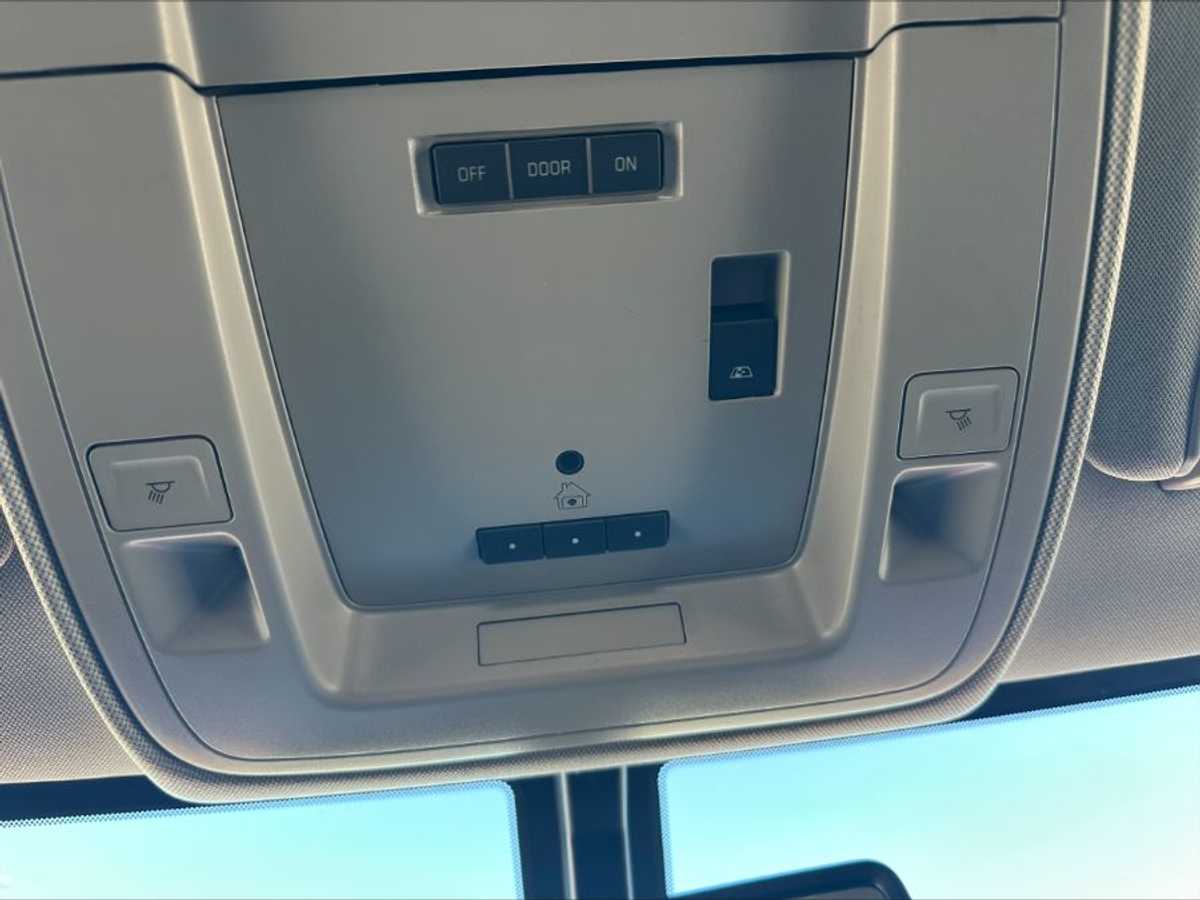 2016 CHEVROLET SILVERADO - Image 20